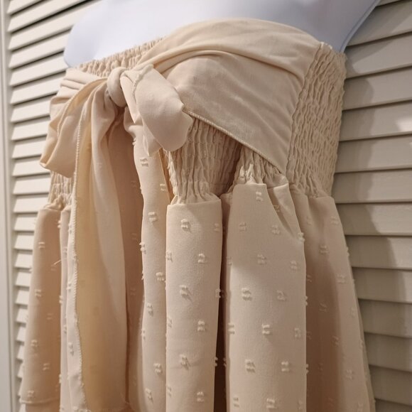 Shein Cream Sleeveless Top with Accent Bow Size Large - Picture 2 of 6